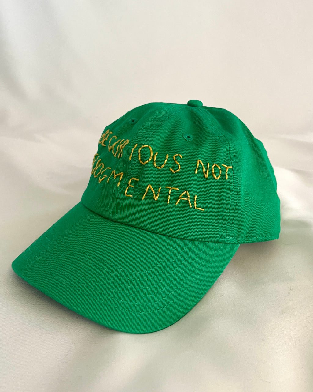 CAP　"CURIOUS"刺繍