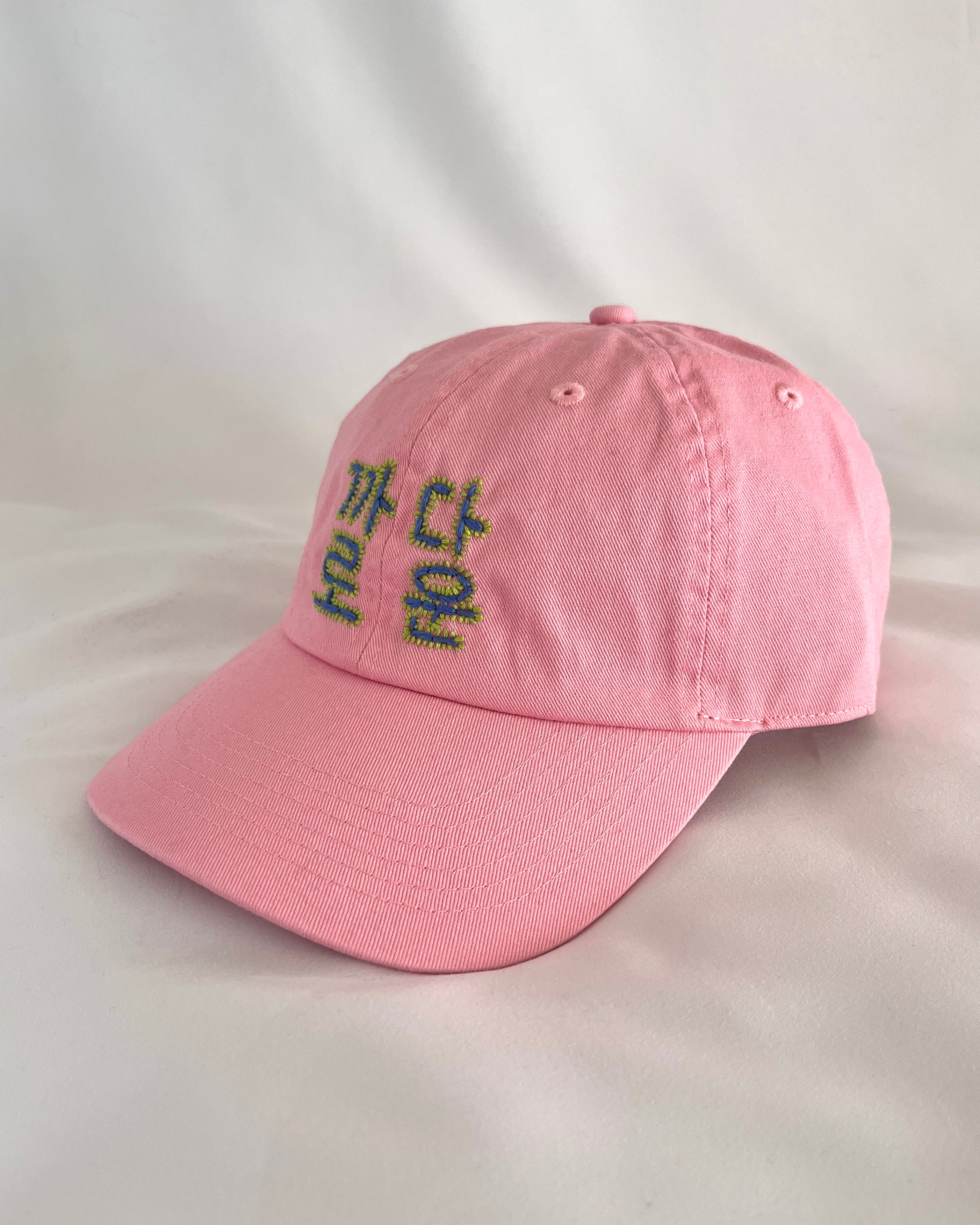 CAP　ハングル文字"PICKY"　刺繍